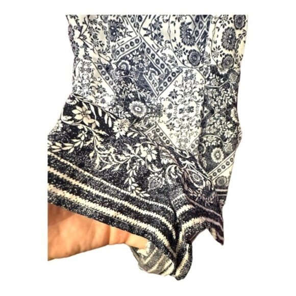 NWOT Women’s One Clothing Los Angeles Bandana Romper Medium - Picture 5 of 7